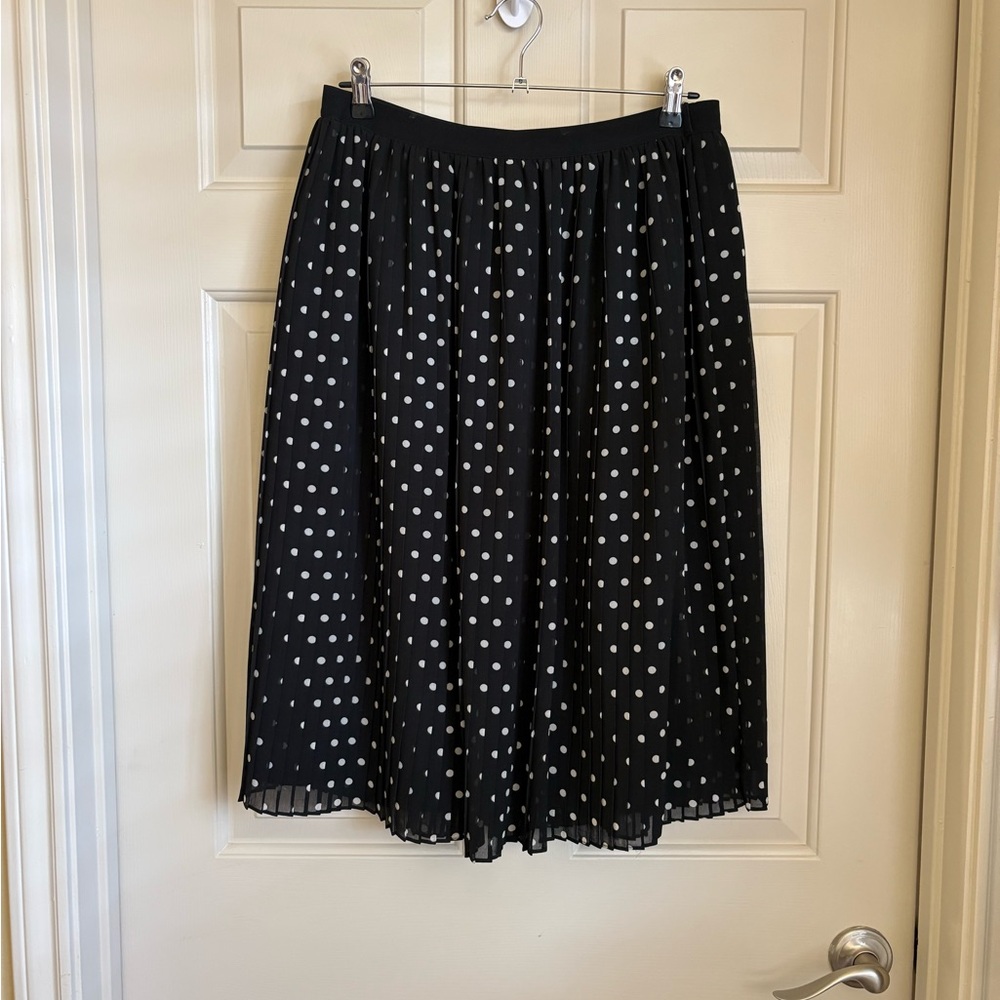 Pleated Black & White Polka Dot Midi Skirt Parisian Old Money Glam Classic Indie